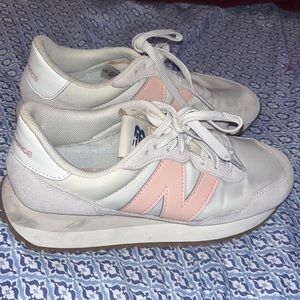 Women’s New Balance Sneakers